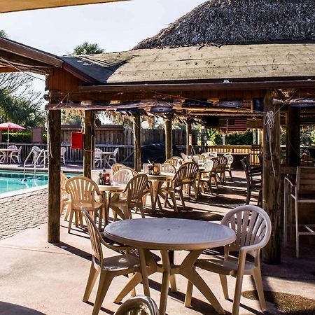 Quality Inn And Suites Golf Resort Golden Gate Exterior foto