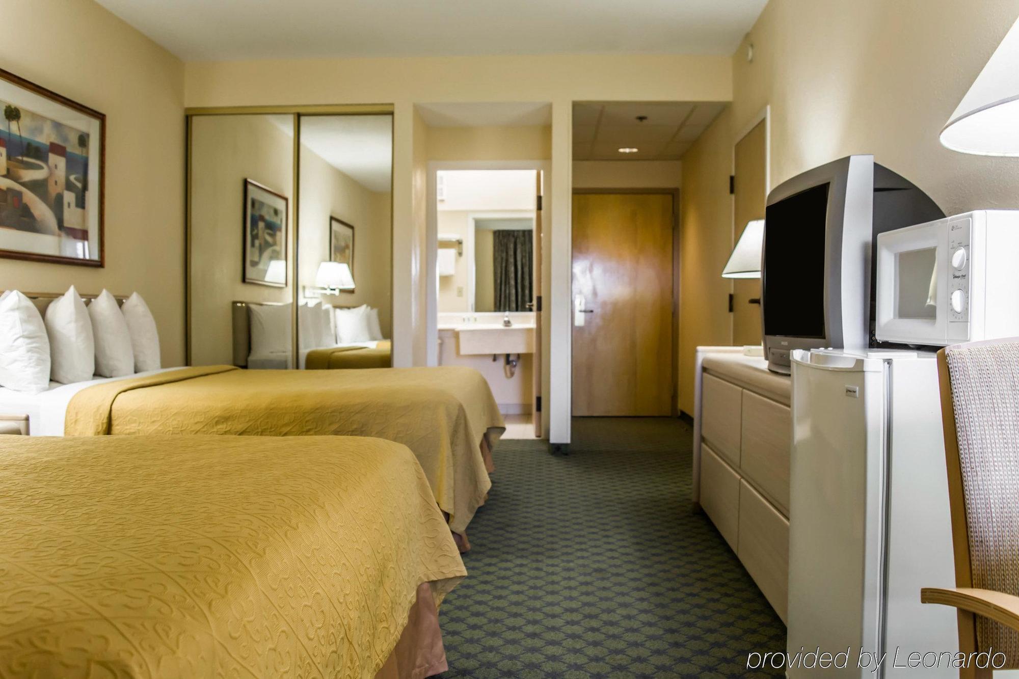 Quality Inn And Suites Golf Resort Golden Gate Exterior foto