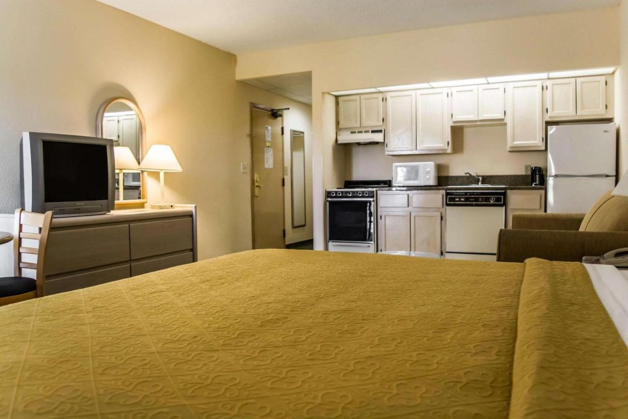 Quality Inn And Suites Golf Resort Golden Gate Exterior foto